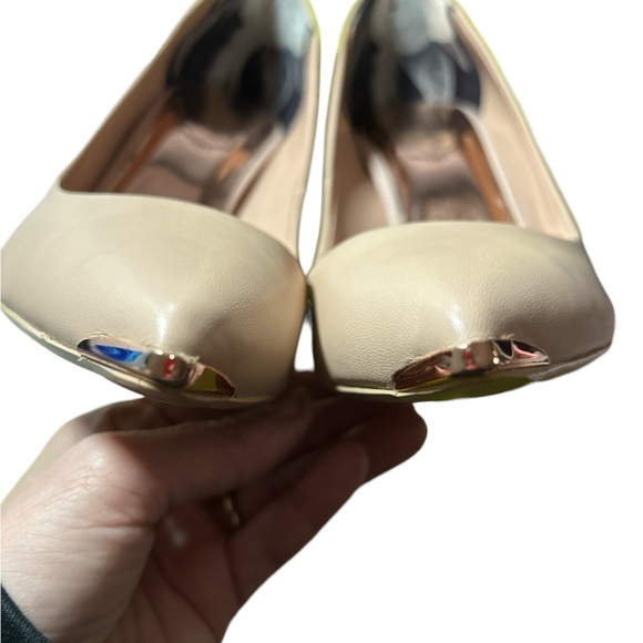 Ted Baker London Izibeli Heels with Box - Picture 3 of 9